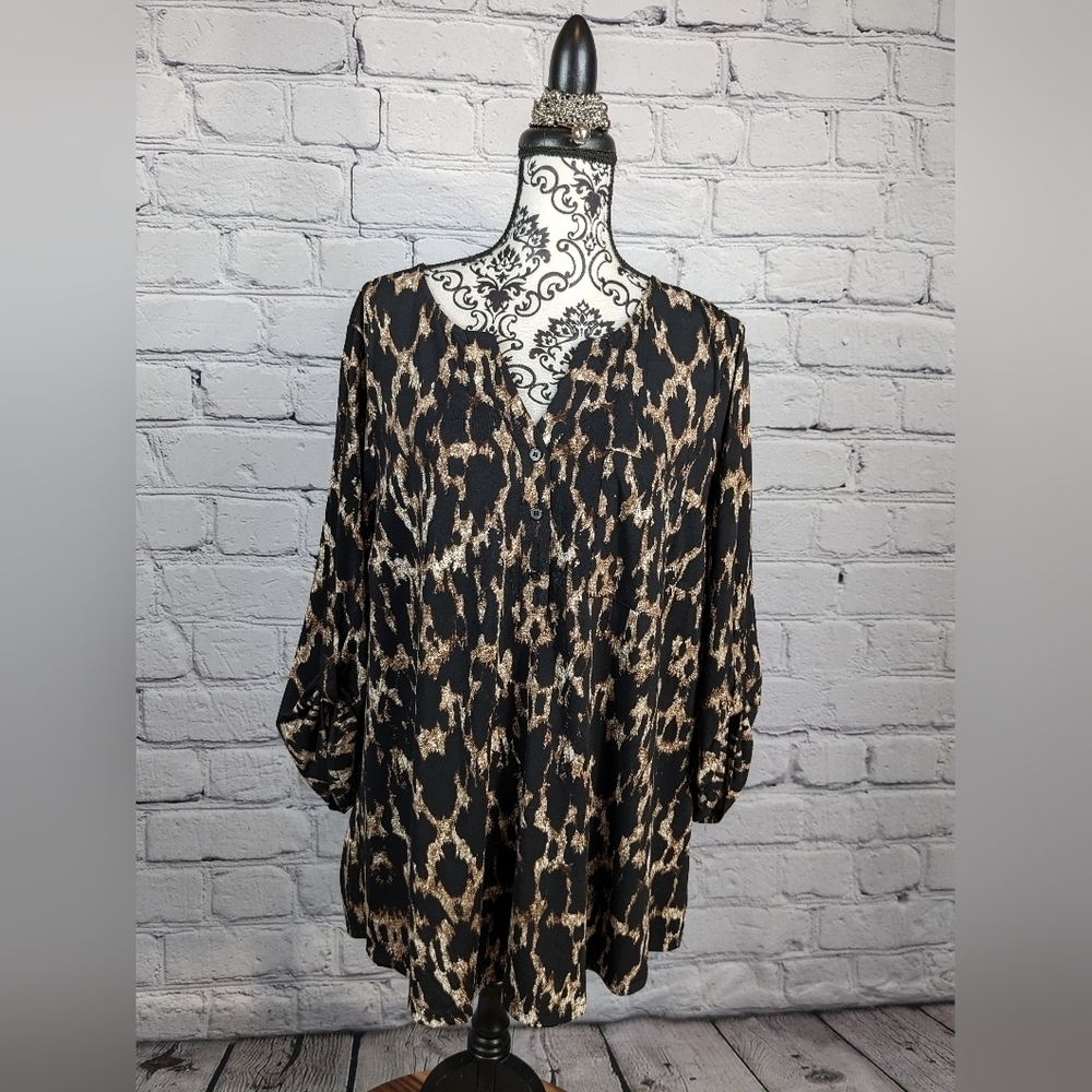 Avenue women's long sleeve stretch knit animal print 1/2 button top sz 24 BBIN